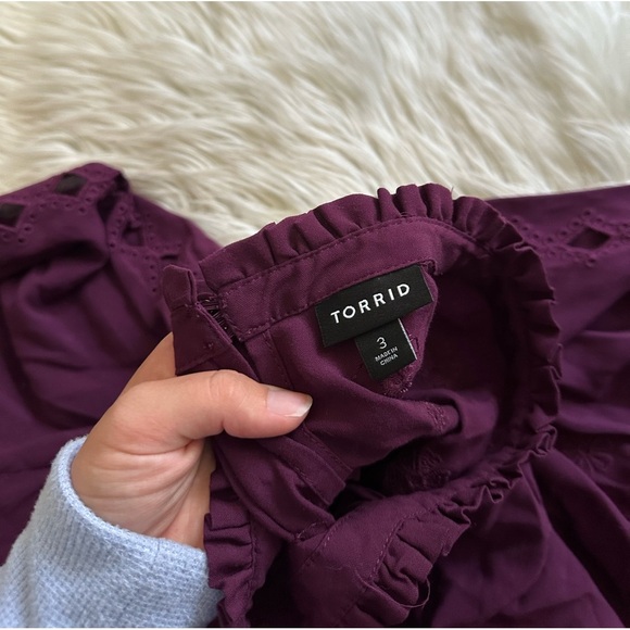 TORRID Challis Embroidered Cut Out Long Sleeve Blouse - Picture 8 of 8